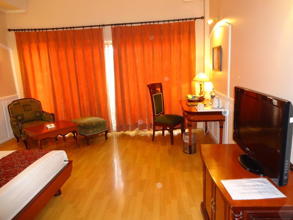 Hotel Babylon International Rāipur Εξωτερικό φωτογραφία