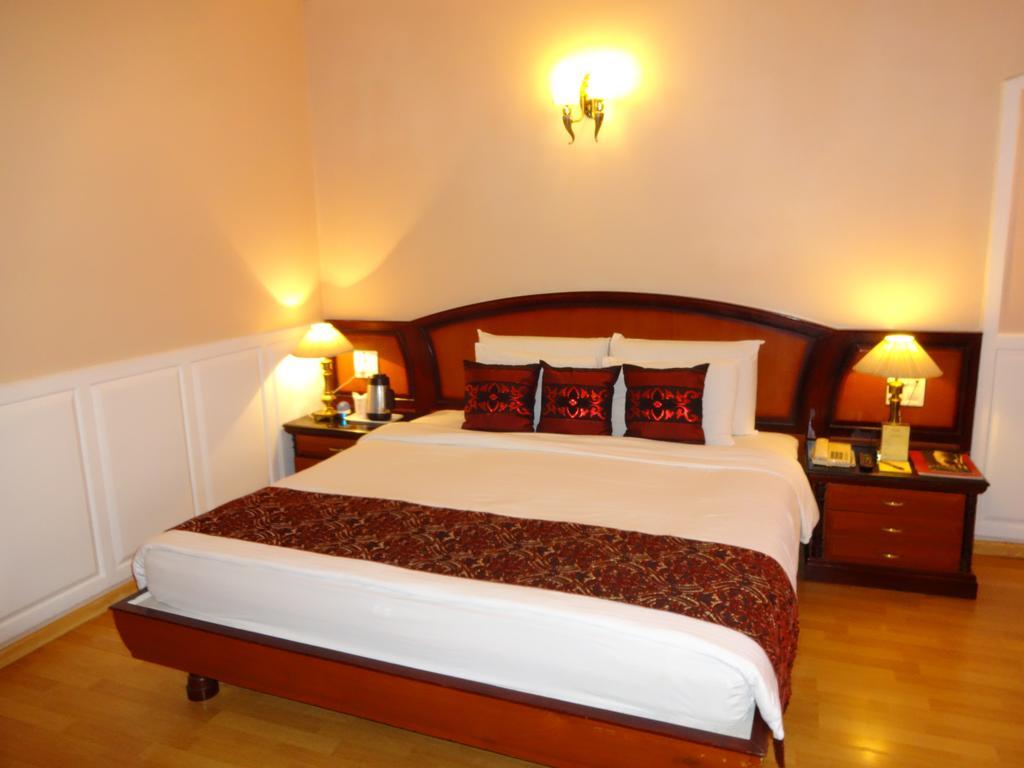Hotel Babylon International Rāipur Εξωτερικό φωτογραφία