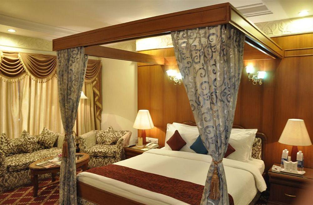 Hotel Babylon International Rāipur Εξωτερικό φωτογραφία