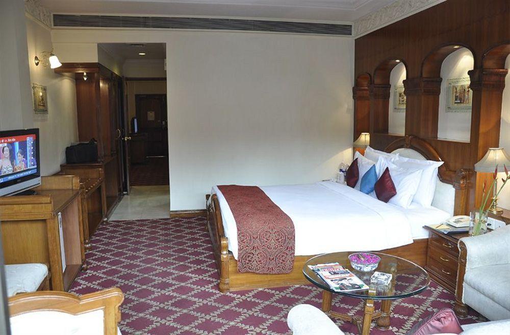 Hotel Babylon International Rāipur Εξωτερικό φωτογραφία