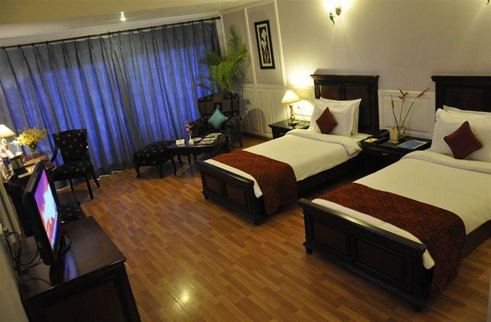 Hotel Babylon International Rāipur Εξωτερικό φωτογραφία